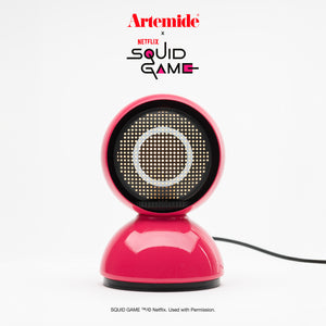 Eclisse Squid Game Guard Pink — Lampada da Tavolo Artemide