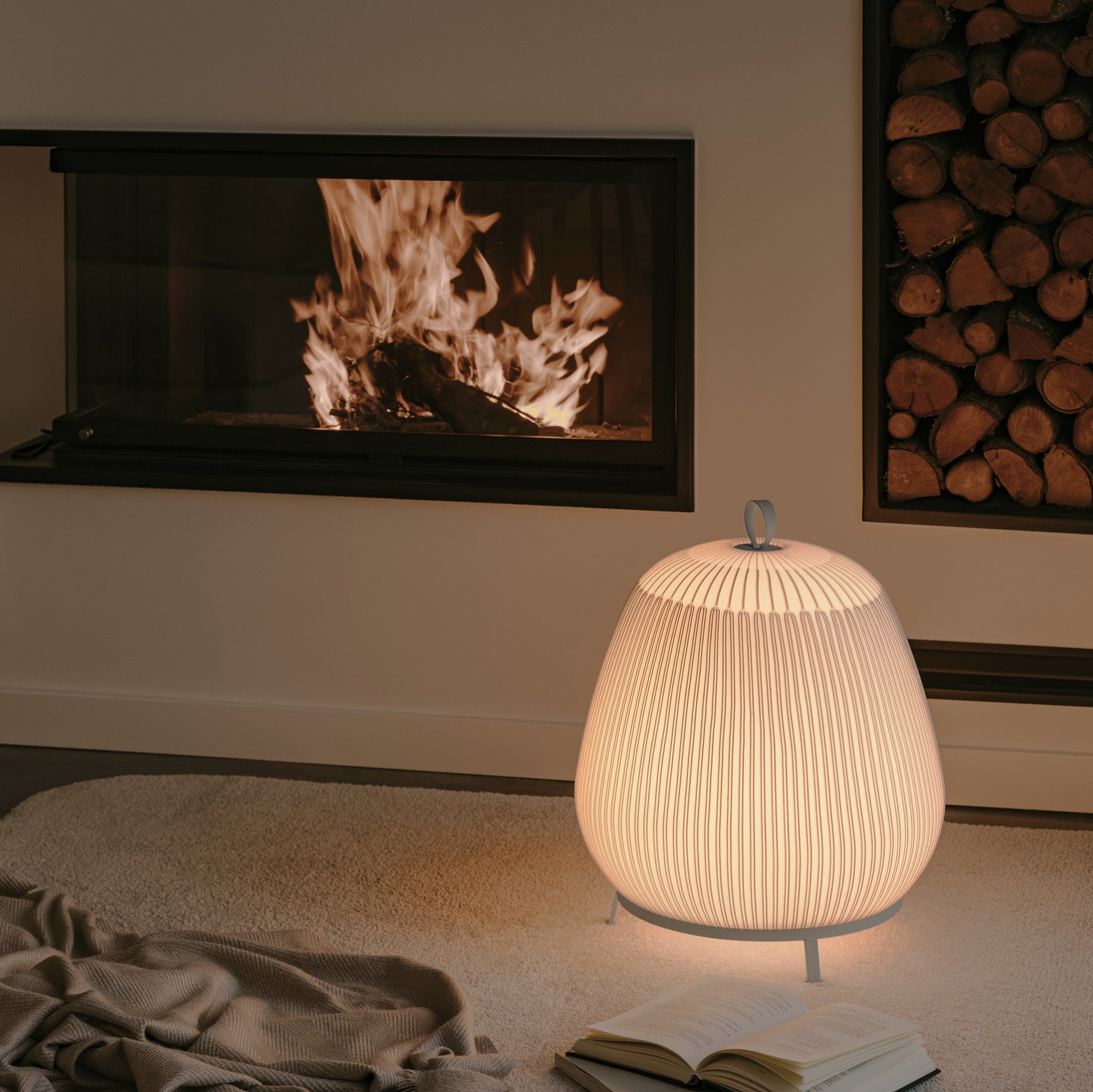 Lampade da terra Knit disponibile in tre dimensioni