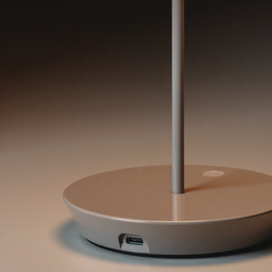 Mayfair Mini, lampada ricaricabile | VIBIA