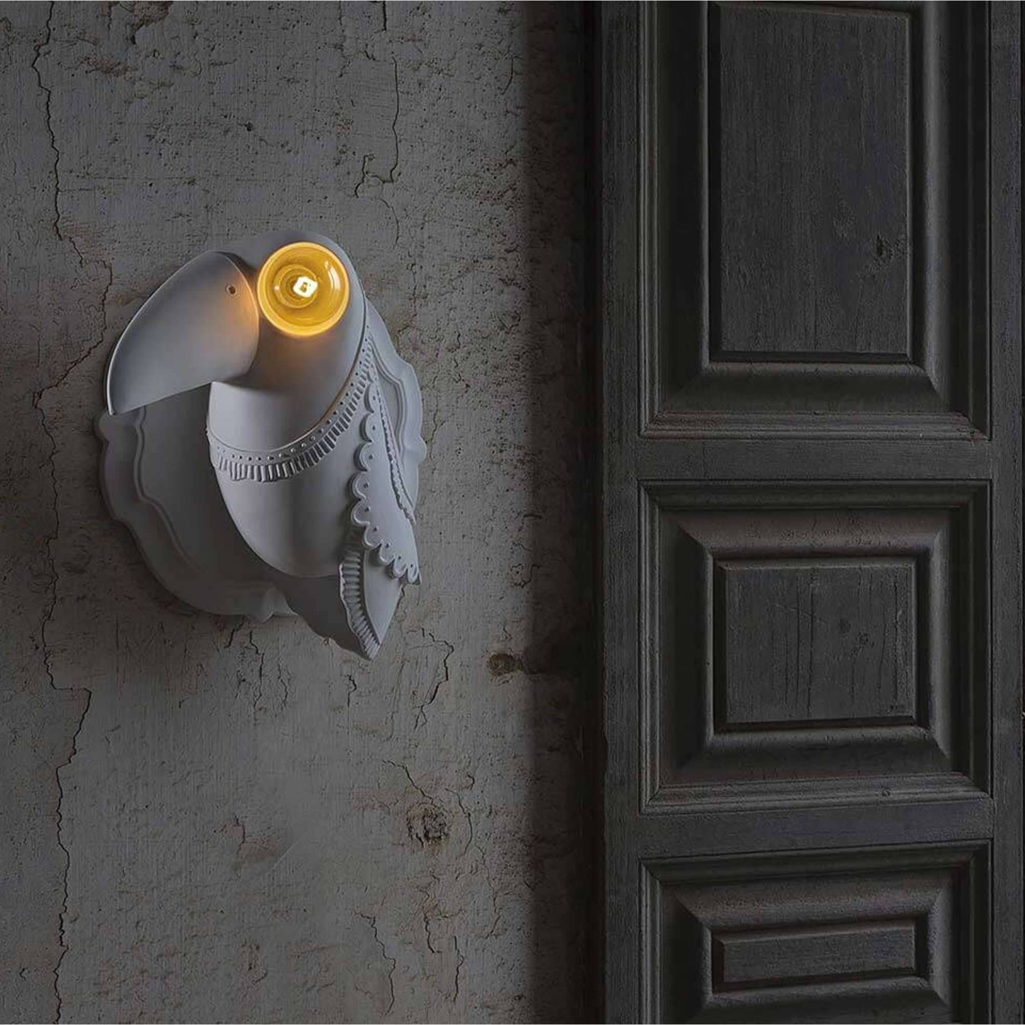 ecletty Cubano applique di ceramica bianco ambientata