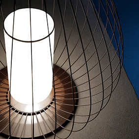 Dettaglio lampada da esterno Cell di Karman
