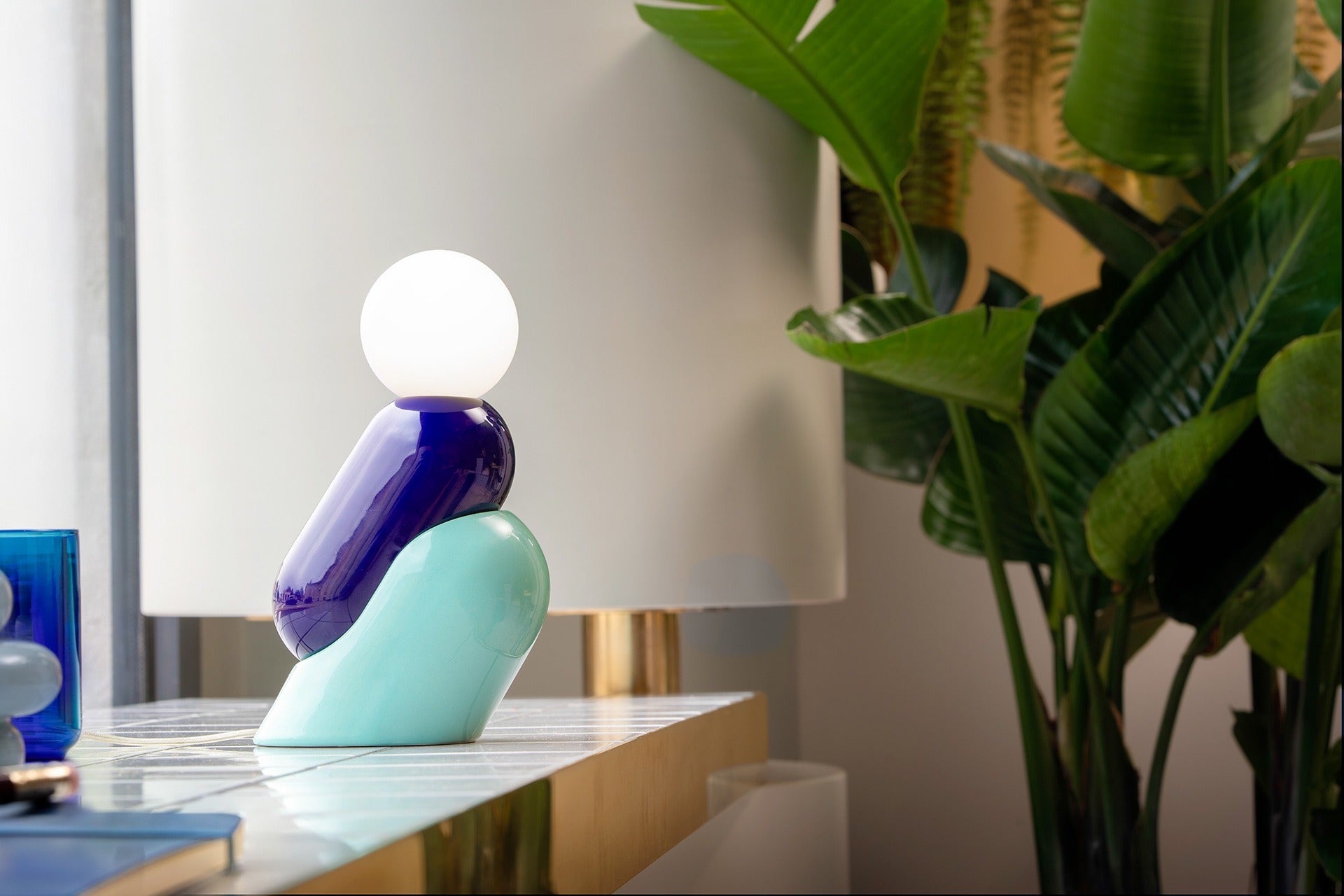 C2820 Tata lampada da tavolo design ceramica e vetro soffiato – Ferroluce