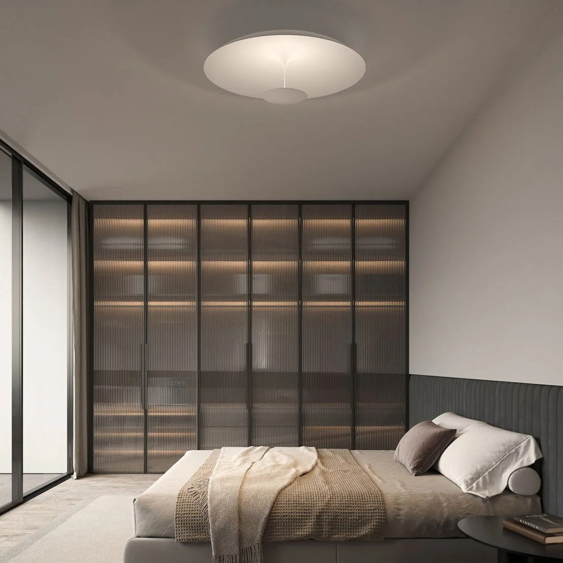 Plafoniera Blanco in una camera da letto dal design minimale