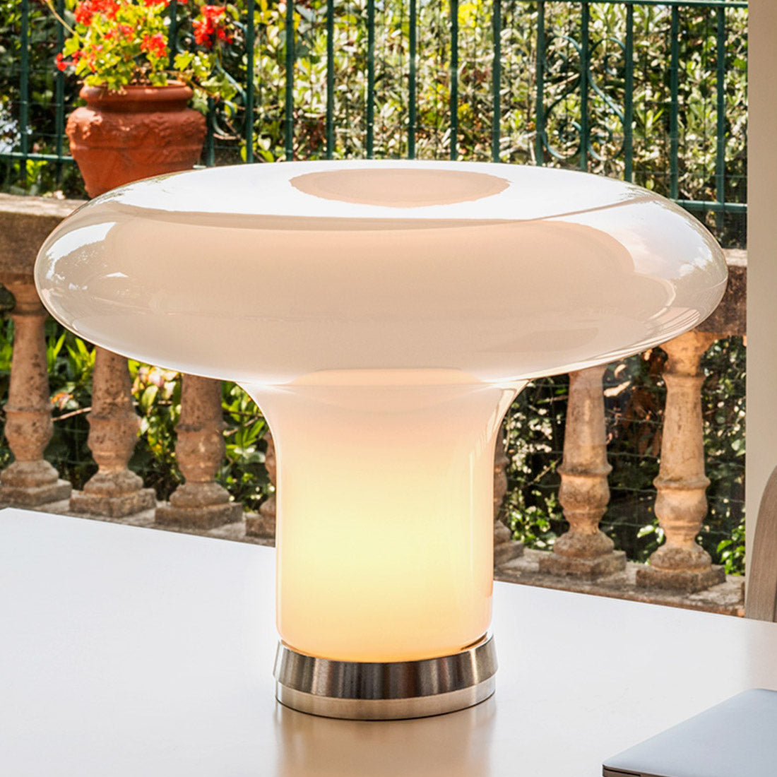 ecletty lampada da tavolo lesbo